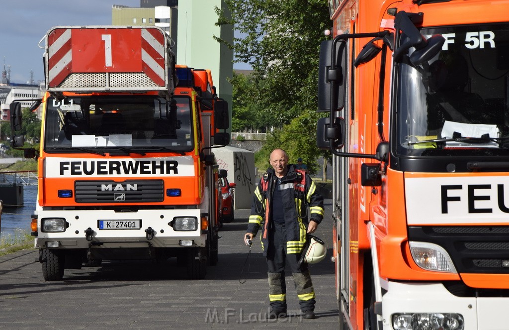 Schiff 1 Koeln in Hoehe der Koelner Zoobruecke P118.JPG - Miklos Laubert